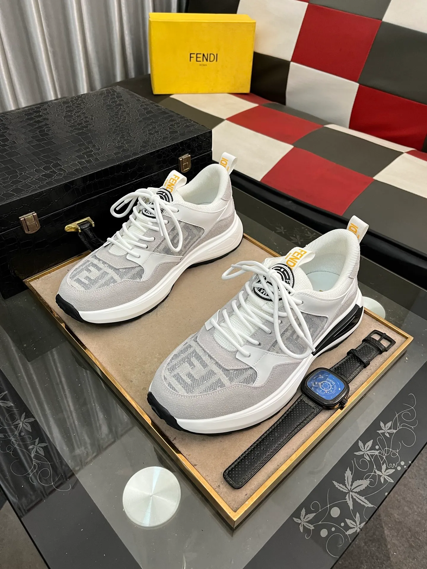 Men's shoes 💰458⌚️⌚️FENDI "FENDI" Regular size: 38-44 (casual shoes) Product materials: Selected cowhide upper, soft sheepskin lining; original outsole. 6️⃣colors available